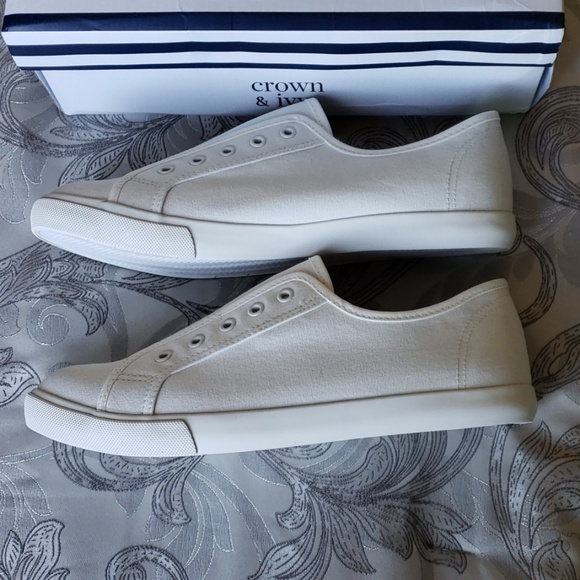 BNIB Crown & Ivy Ciera Laceless Canvas Sneaker - Picture 3 of 8